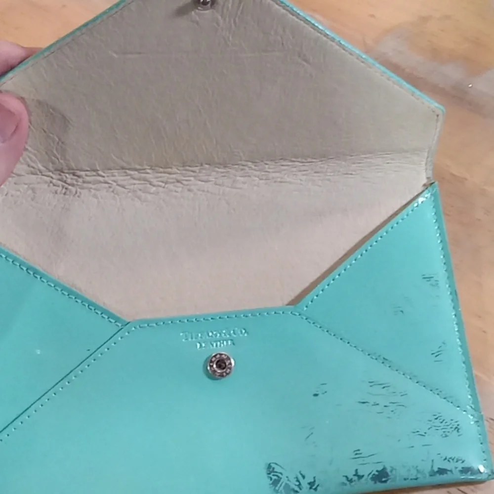 Elegant Mint Green Envelope Clutch - Picture 4 of 5